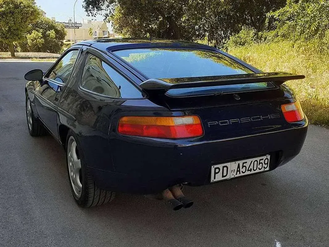 Usata Porsche 928 330 CV (242 kW) 1991 Blu/azzurro Coupé