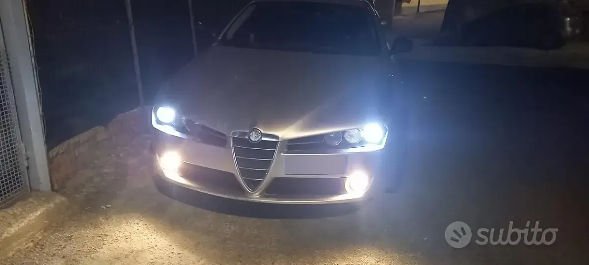 Usata Alfa Romeo 159 Ti 150 CV (110 kW) 2006 Grigio Berlina
