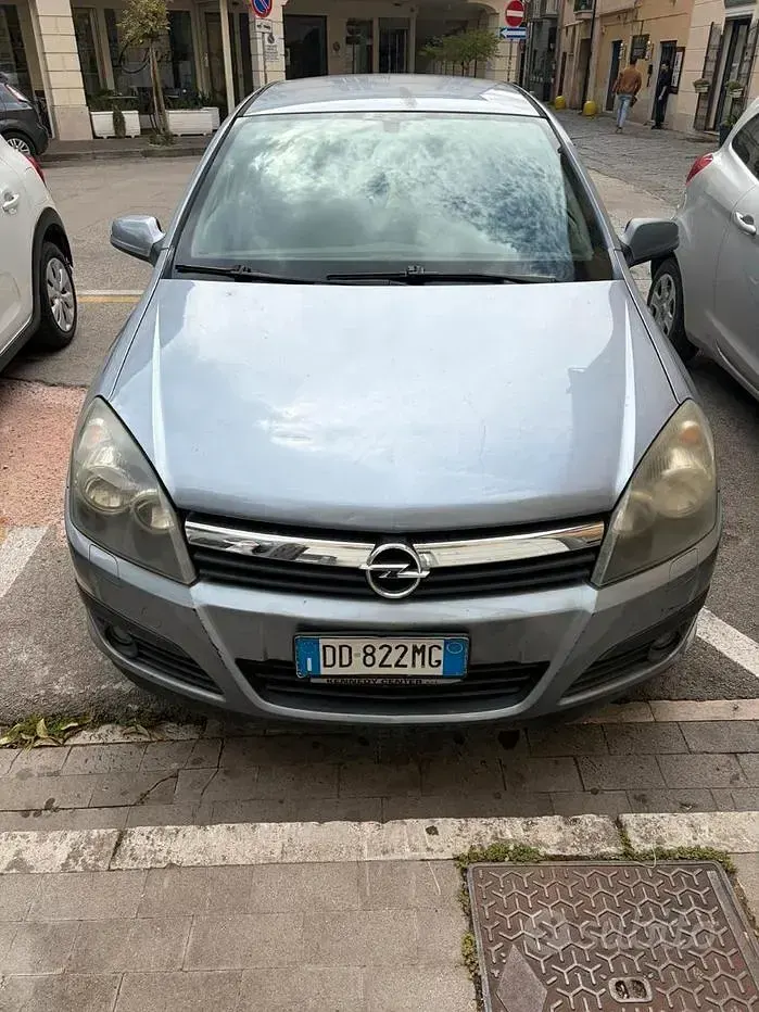 Usata Opel Astra 120 CV (88 kW) 2006 Grigio Berlina