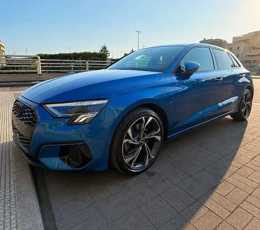 Usata Audi A3 Advanced 150 CV (110 kW) 2021 Bluazzurro Berlina