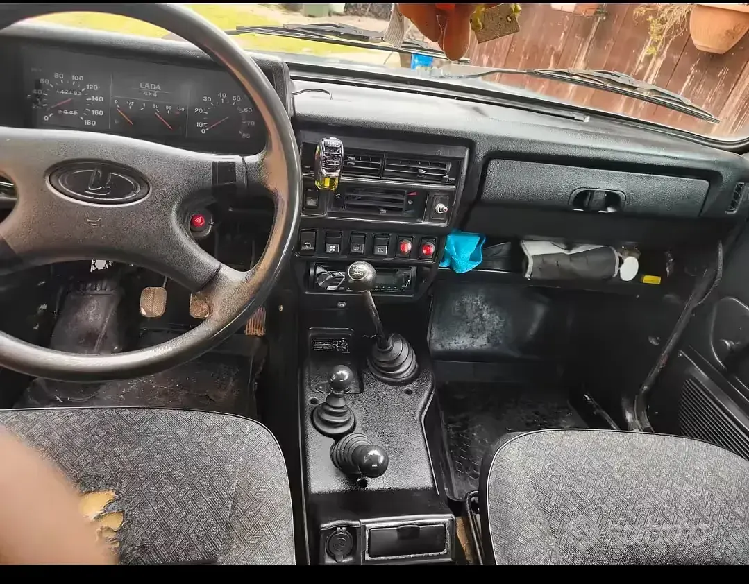 Usata Lada niva 81 CV (59 kW) 2010 SUV