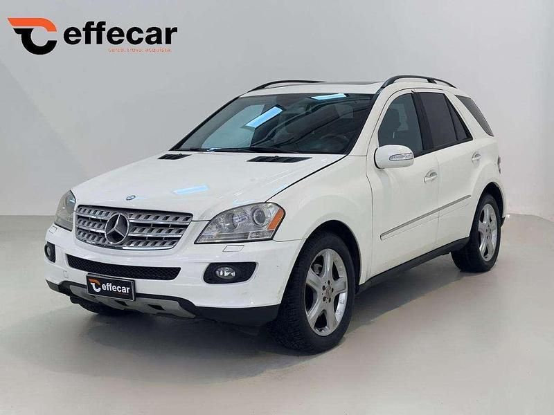 Usata Mercedes ML350 272 CV (200 kW) 2006 Bianco SUV
