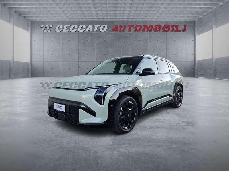 Verde Usata 2024 Kia EV3 GT-Line SUV | 33.500 € (Buon prezzo) - Immagine 1/4
