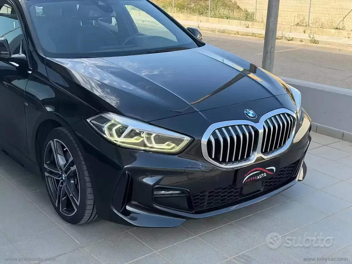 Usata BMW 116 M Sport 116 CV (85 kW) 2022 Nero Utilitaria