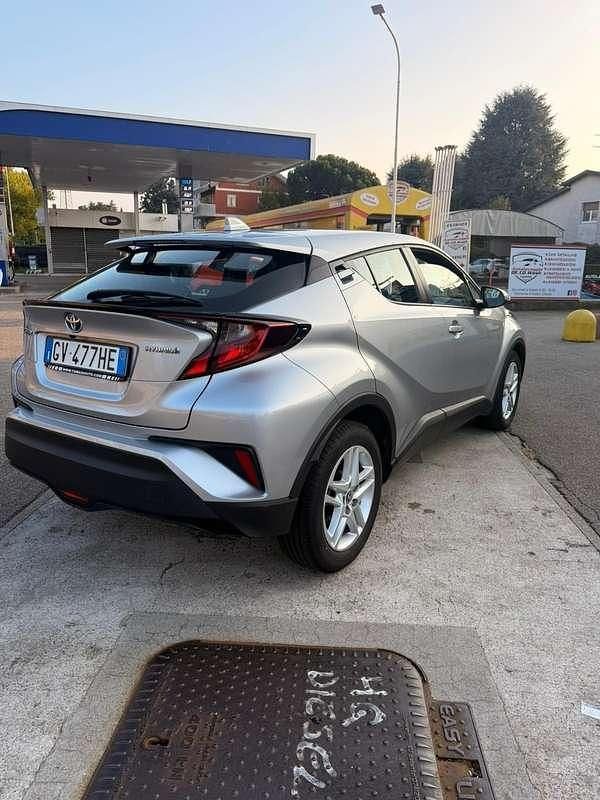 Usata Toyota C-HR Active 98 CV (72 kW) 2024 Grigio SUV