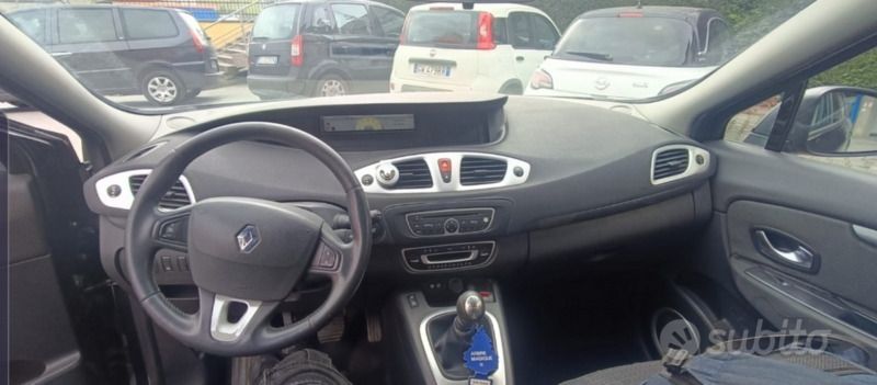 Usata Renault Scénic III 110 CV (80 kW) 2009 Monovolume