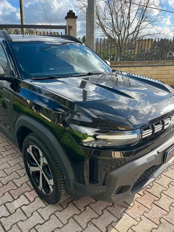 Usata Dacia Duster Journey 101 CV (74 kW) 2024 Nero SUV