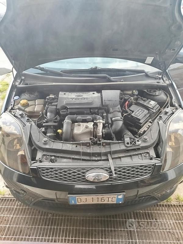 Usata Ford Fiesta S 90 CV (66 kW) 2007 Utilitaria