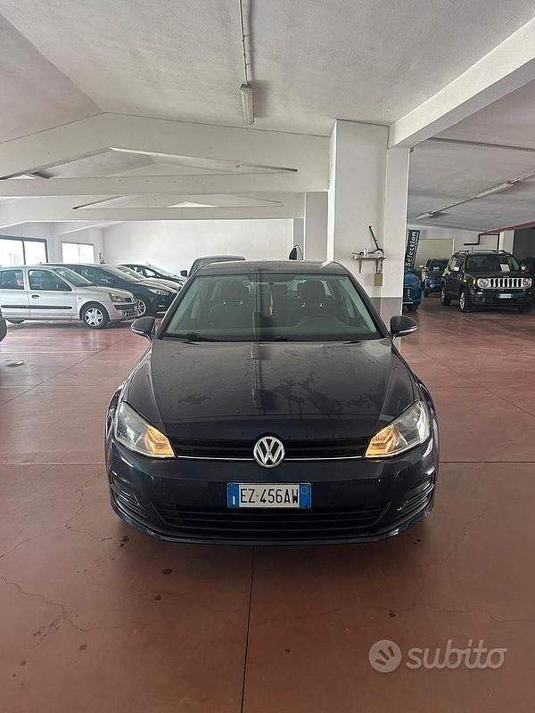 Usata VW Golf VII Highline 110 CV (80 kW) 2015 Blu Berlina