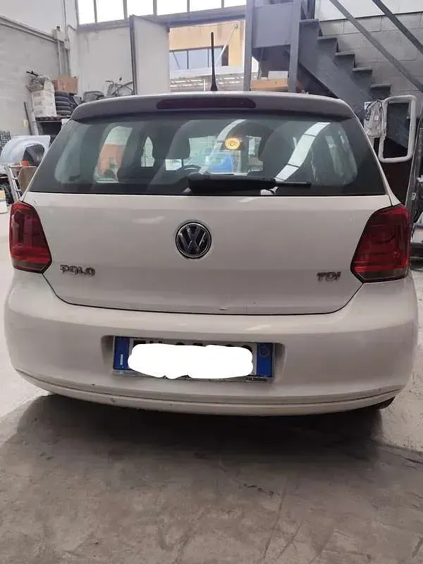 Usata VW Polo Trendline 75 CV (55 kW) 2011 Bianco Utilitaria