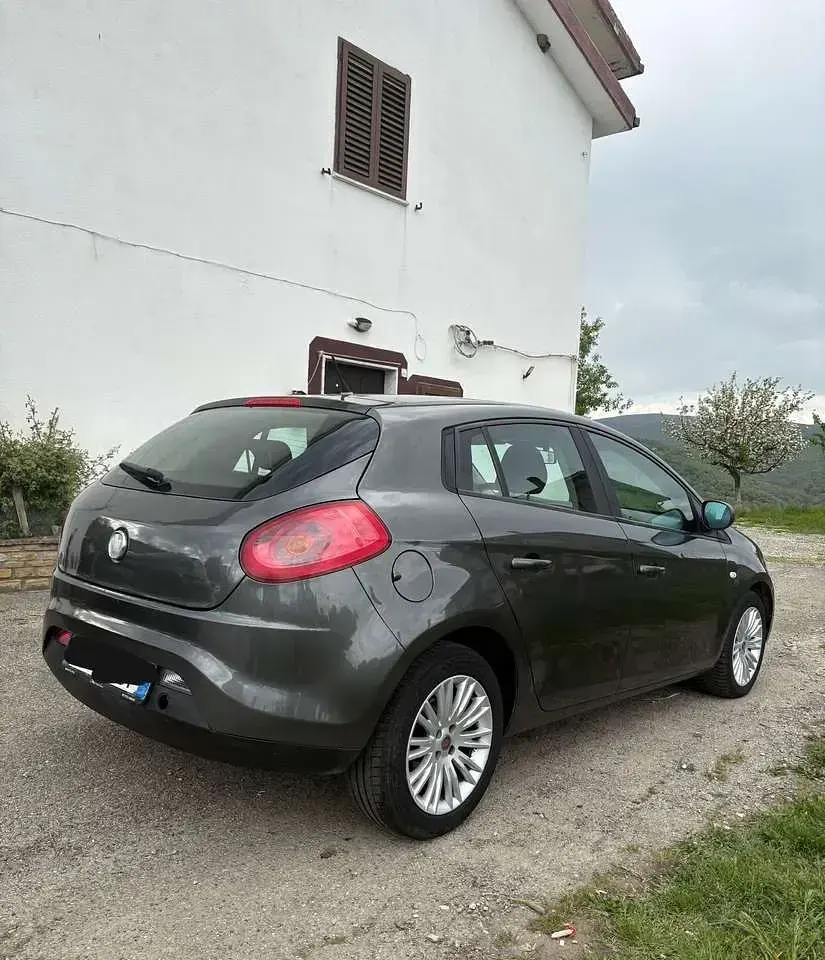 Käytetty Fiat Bravo Dynamic 105 HP (77 kW) 2011 Other Viistoperä