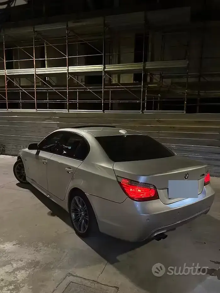 Usata BMW 530 M Sport 235 CV (172 kW) 2008 Marrone Berlina