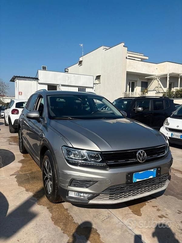 Usata VW Tiguan Business 115 CV (84 kW) 2017 Grigio SUV
