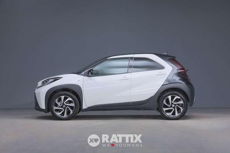 Nuova Toyota Aygo X Trend 72 CV (52 kW) 2025 Super white SUV