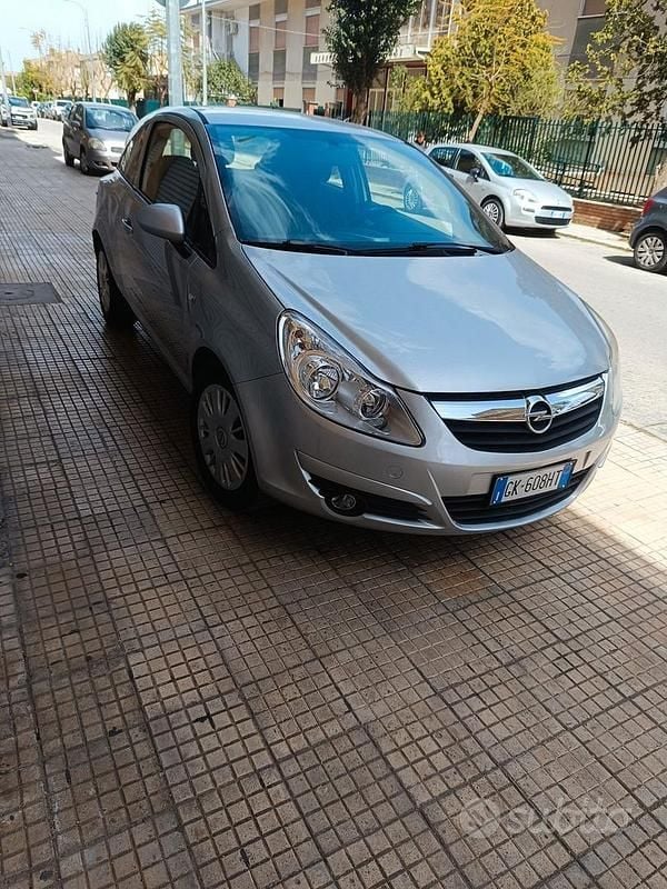 Usata Opel Corsa 2009 Grigio Utilitaria