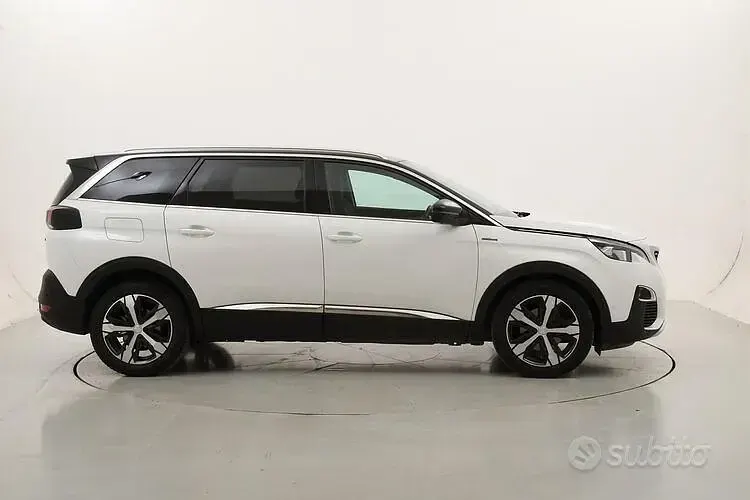 Usata Peugeot 5008 GT-line 131 CV (96 kW) 2020 Bianco SUV