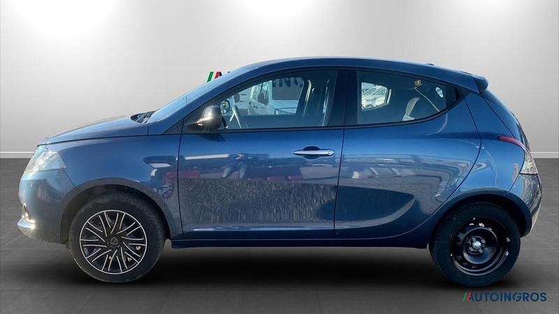 Gebraucht Lancia Ypsilon S 69 PS (50 kW) 2024 Blau Kleinwagen