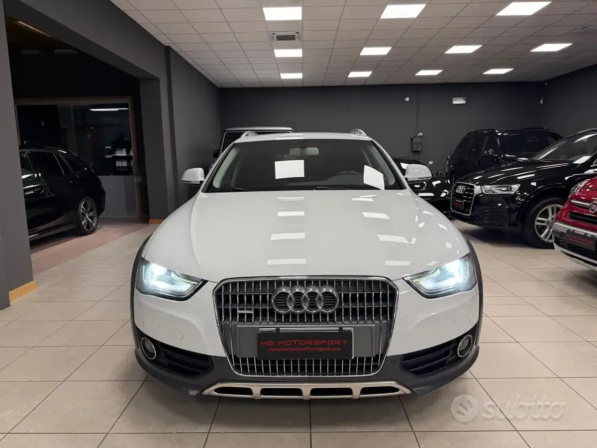 Usata Audi A4 Allroad Business 177 CV (130 kW) 2014 Bianco Station wagon