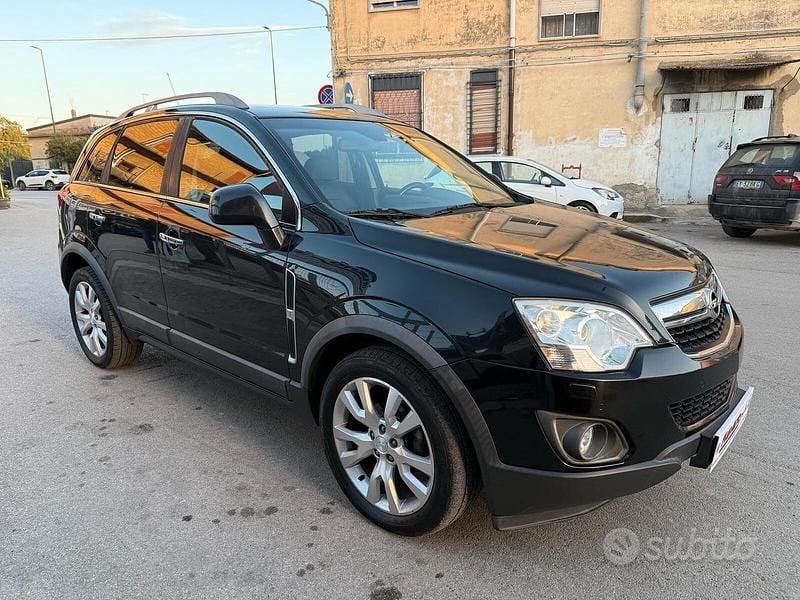 Usata Opel Antara Cosmo 163 CV (119 kW) 2011 Nero SUV