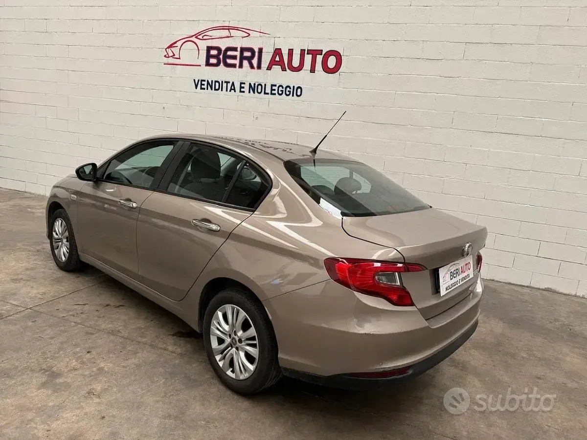 Usata Fiat Tipo 95 CV (69 kW) 2018 Grigio Berlina