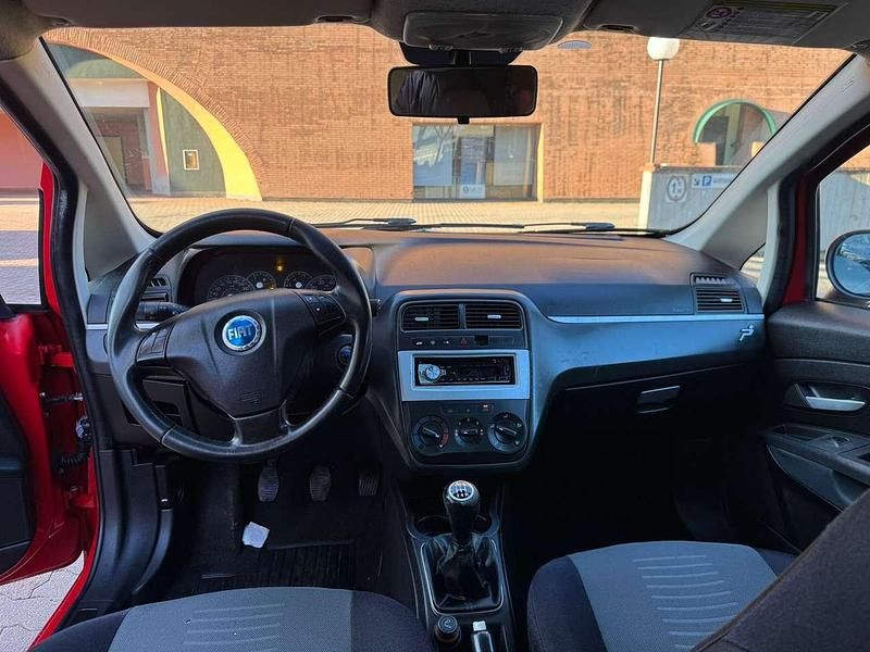 Usata Fiat Grande Punto Dynamic 75 CV (55 kW) 2007 Other Utilitaria