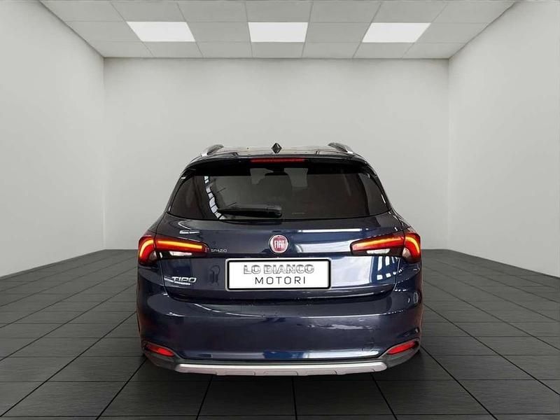 Usata Fiat Tipo Cross 131 CV (96 kW) 2023 Blu oceano Berlina