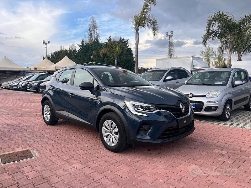 Usata Renault Captur Intens 101 CV (74 kW) 2020 Blu SUV