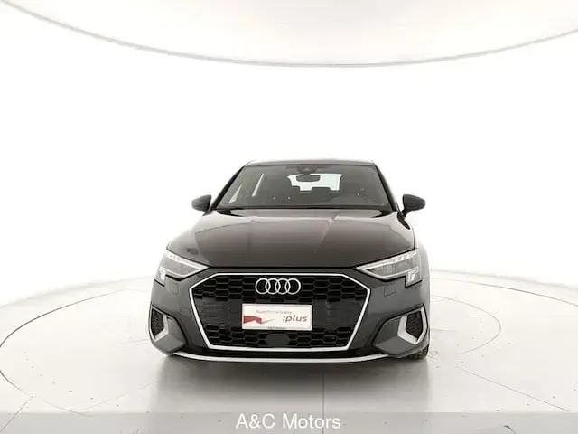 Usata Audi A3 Advanced Plus 116 CV (85 kW) 2022 Grigio Berlina
