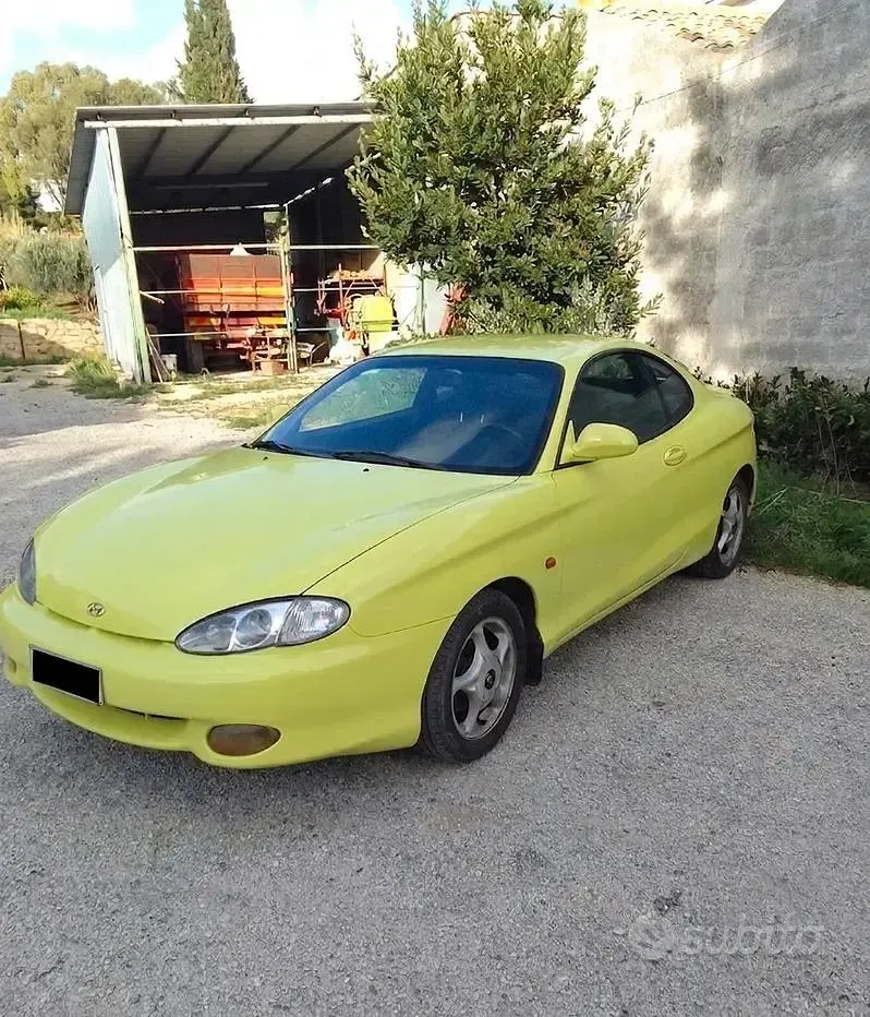 Usata Hyundai Coupé 116 CV (85 kW) 1998 Giallo Coupé