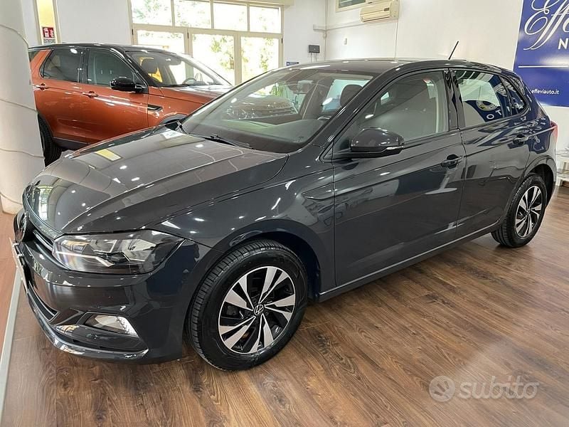 Usata VW Polo Comfortline 95 CV (69 kW) 2021 Grigio Utilitaria