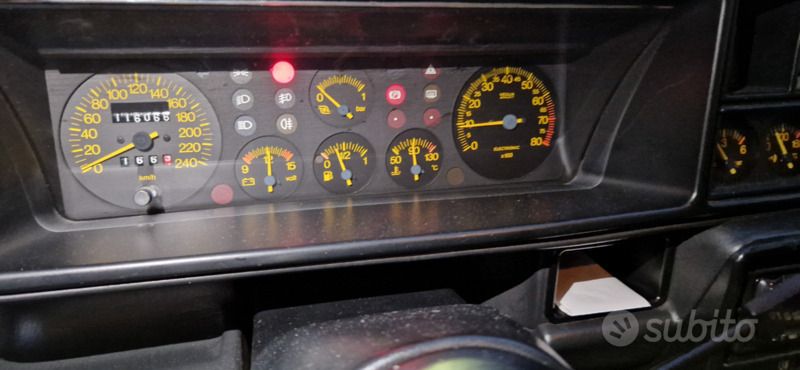 Usata Lancia Delta 181 CV (133 kW) 1988 Utilitaria