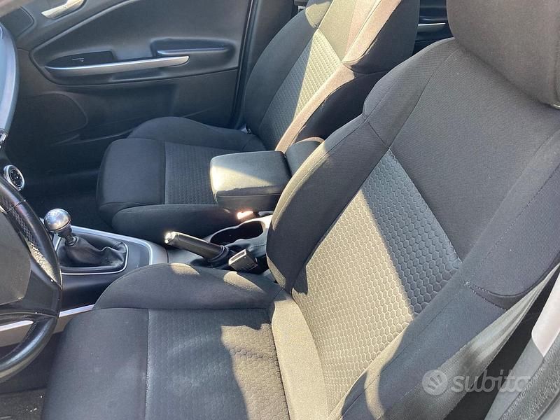 Usata 2013 Alfa Romeo Giulietta Exclusive Tre volumi | 6400 € (Buon prezzo) - Immagine 1/4