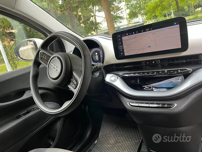 Usata Fiat 500e 62 kW (85 CV) 2021 Bianco Utilitaria