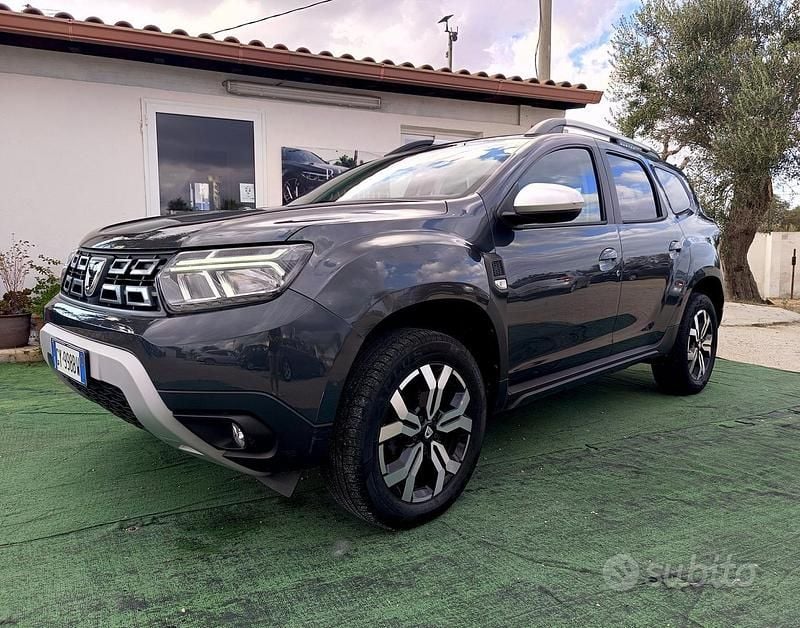 Usata Dacia Duster Prestige 101 CV (74 kW) 2022 Grigio SUV