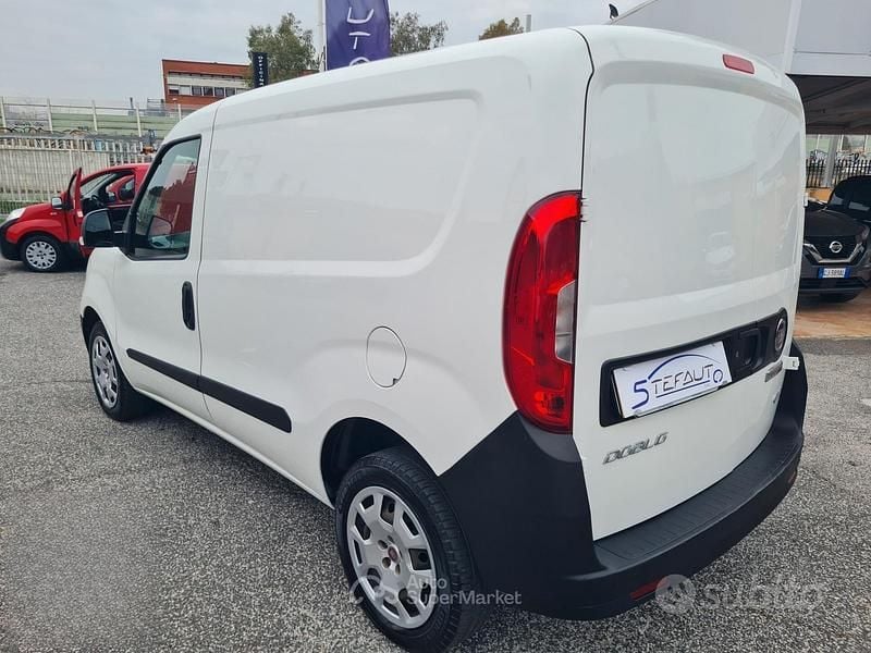 Usata Fiat Doblò 120 CV (88 kW) 2018 Bianco Monovolume