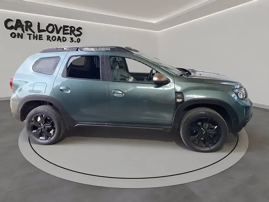 Usata Dacia Duster Extreme 101 CV (74 kW) 2023 Dqk verde oxide SUV