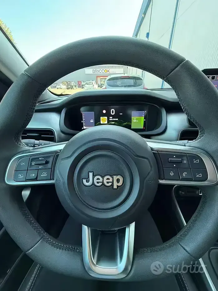 Usata Jeep Avenger Altitude 120 CV (88 kW) 2023 Bluazzurro SUV