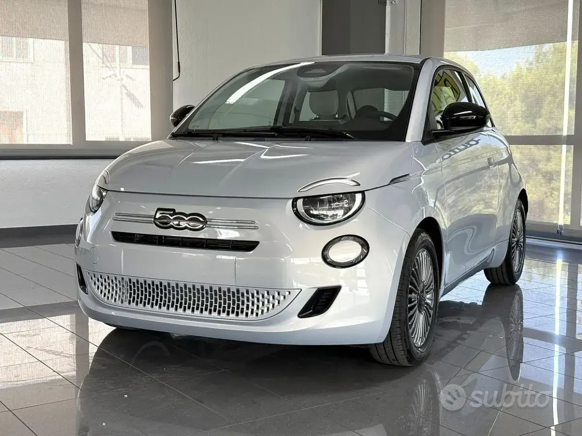 Nuova Fiat 500 Icon 65 CV (47 kW) 2026 Bluazzurro Berlina