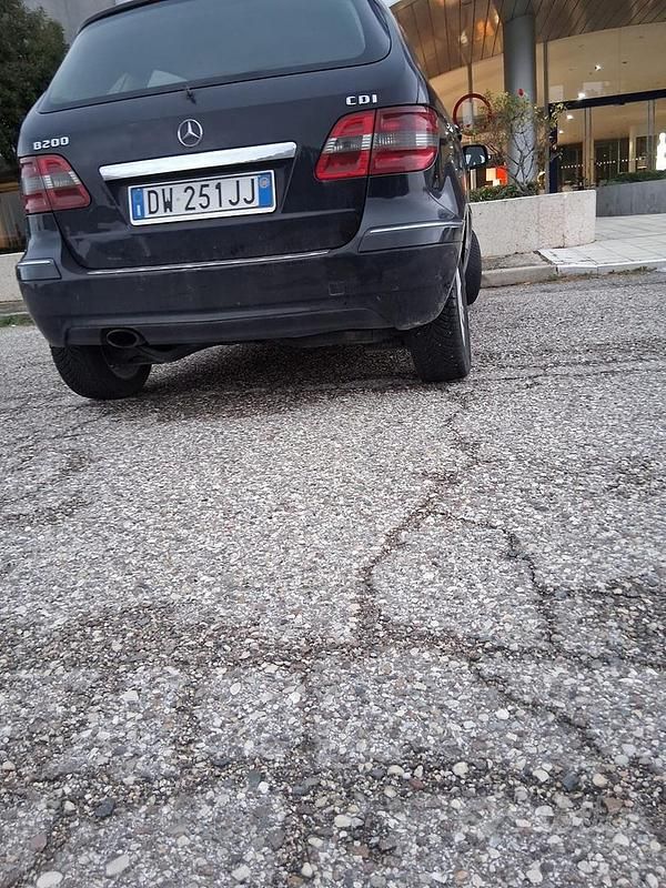 Usata Mercedes B200 2009 Nero Monovolume