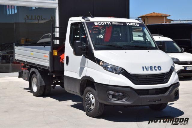 Usata Iveco Daily 136 CV (100 kW) 2024 Bianco Furgone