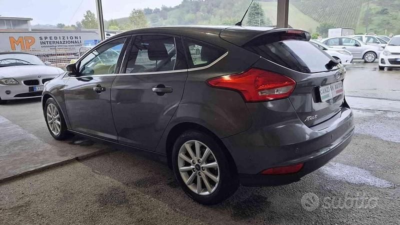 Usata Ford Focus Titanium 125 CV (91 kW) 2015 Antracite Berlina