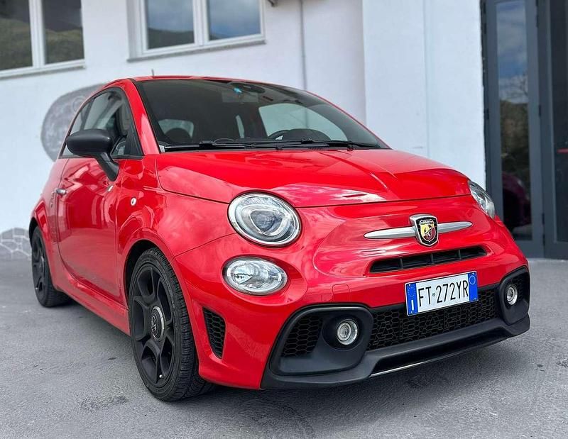Usata Abarth 595 Pista 160 CV (117 kW) 2018 Rosso Utilitaria