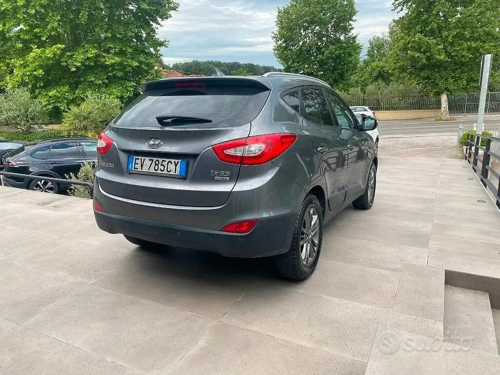 Usata Hyundai ix35 Xpossible 116 CV (85 kW) 2014 Grigio SUV