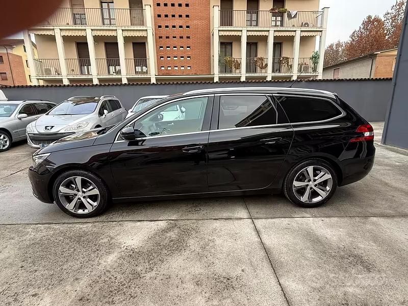 Usata Peugeot 308 Allure 131 CV (96 kW) 2020 Nero Berlina