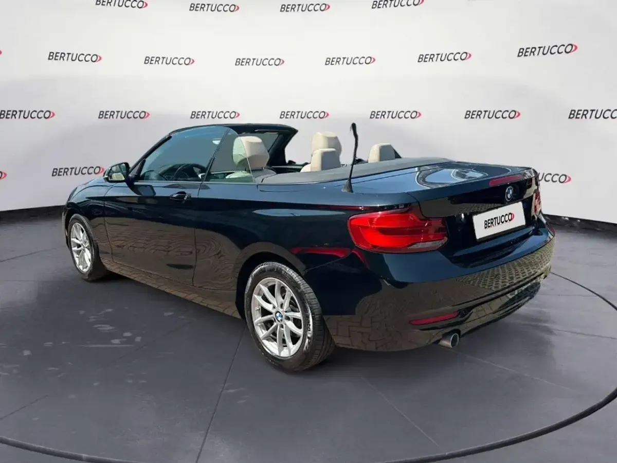 Usata BMW 218 Advantage 150 CV (110 kW) 2018 Nero Cabrio