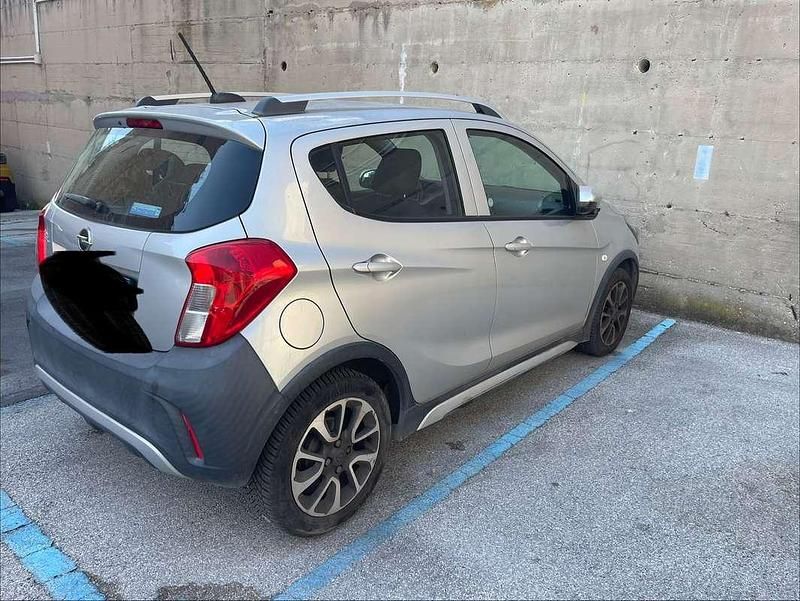 Usata Opel Karl Rocks 73 CV (53 kW) 2018 Utilitaria