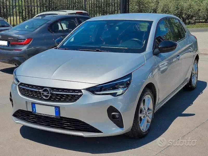 Usata Opel Corsa Elegance 101 CV (74 kW) 2022 Grigio Utilitaria