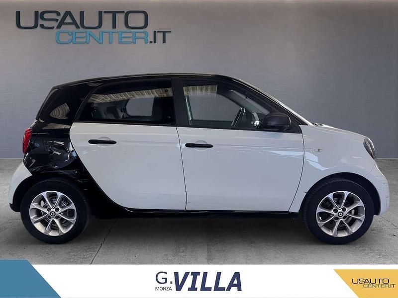 Usata Smart ForFour Passion 71 CV (52 kW) 2018 Bianco Utilitaria