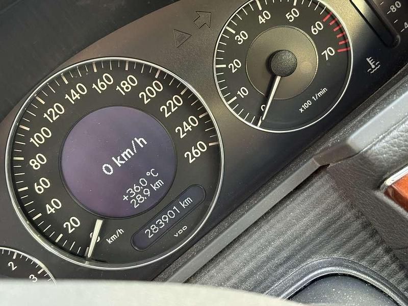 Usata Mercedes E200 Elegance 163 CV (119 kW) 2003 Berlina