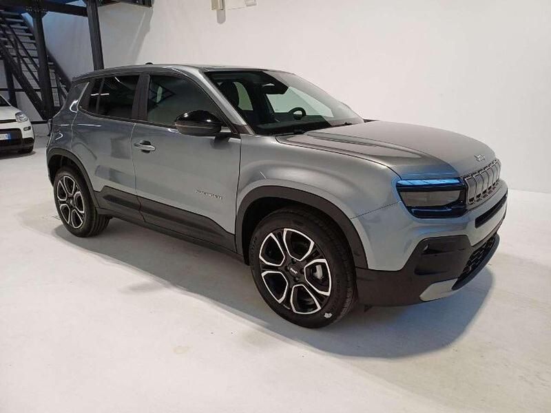 Usata Jeep Avenger Summit 101 CV (74 kW) 2024 Grigio SUV